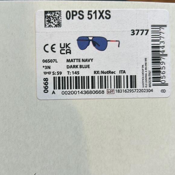 NWT PRADA SUNGLASSES - Picture 2 of 3